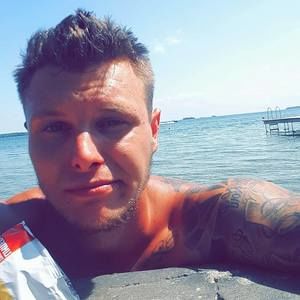 Meet your Posher, Brandon